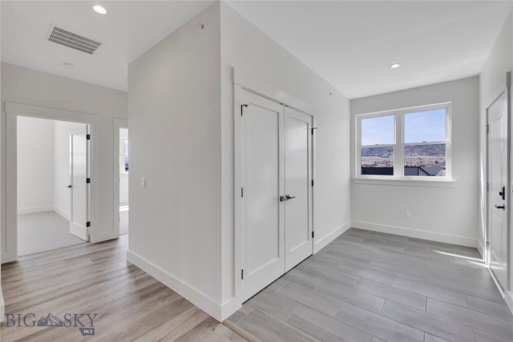 450 Loomis Way, Ennis MT 59729