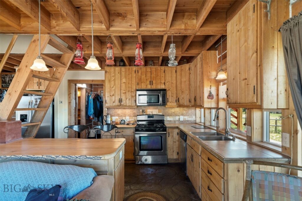 4625 Buffalo Jump, Three Forks MT 59752