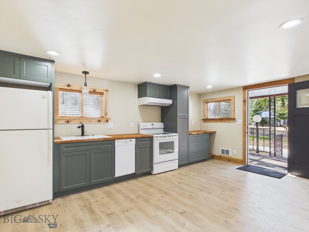 4964 US Highway 89 S, Livingston MT 59047