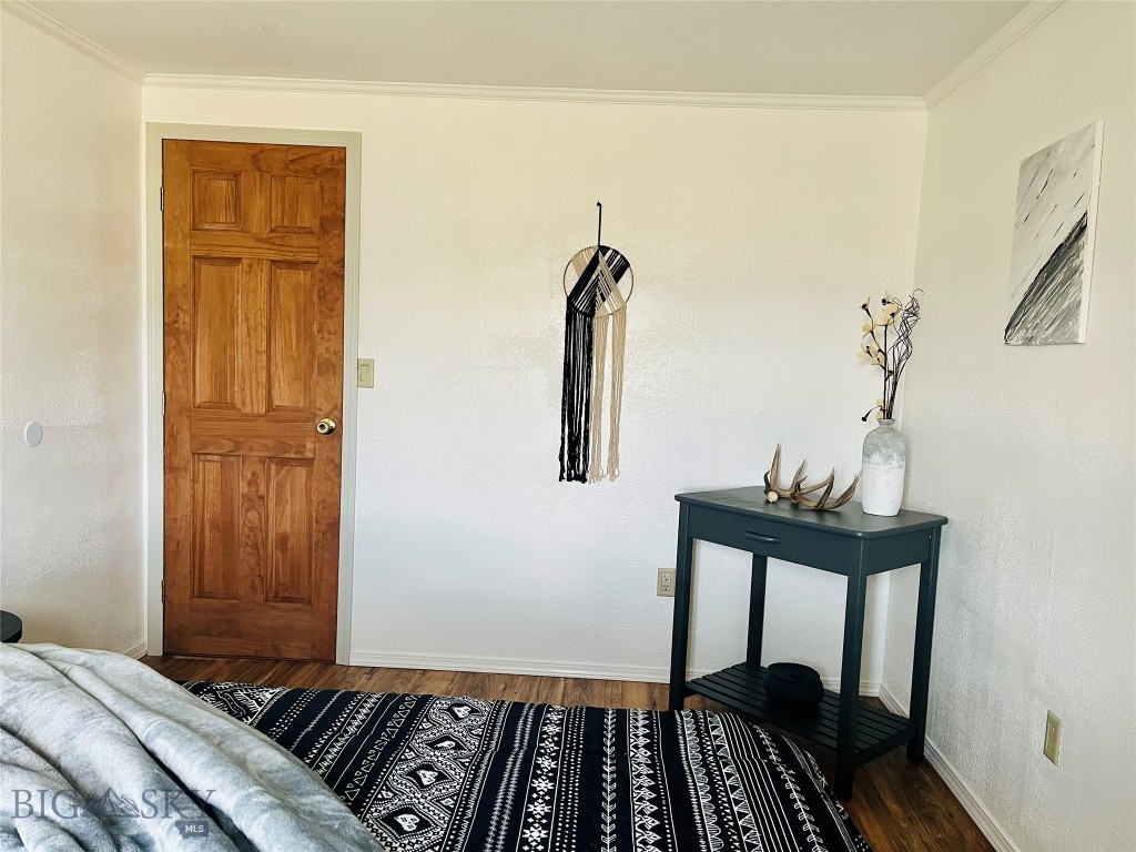 5 Aquila Lane, Emigrant MT 59027