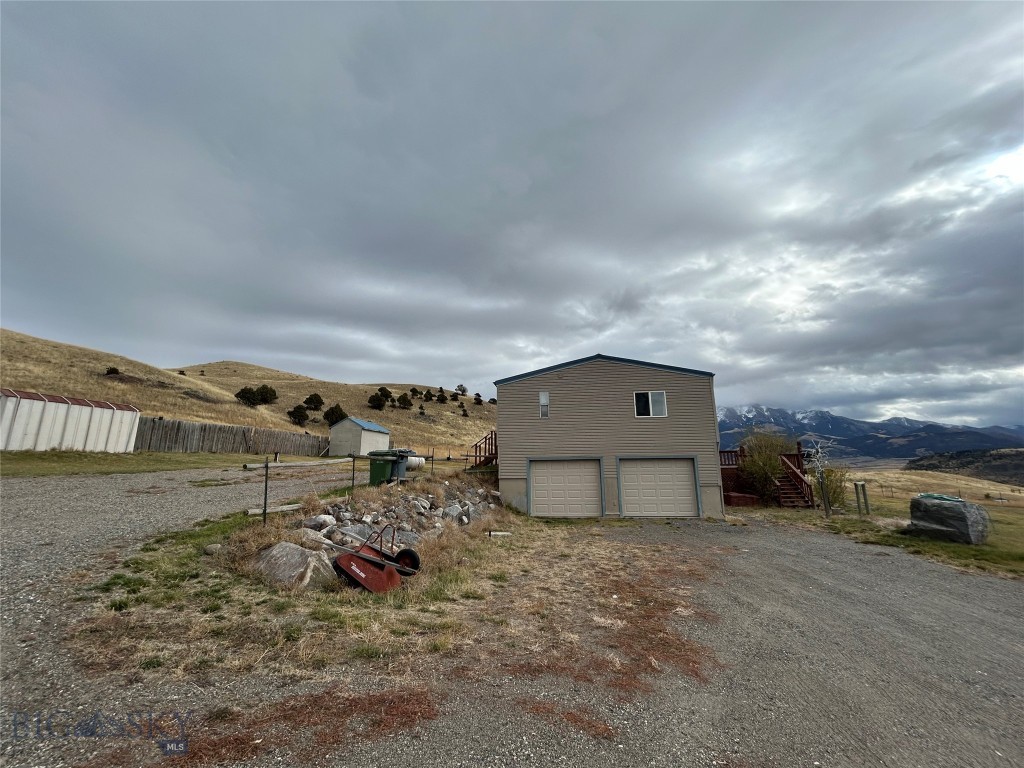 5 Aquila Lane, Emigrant MT 59027