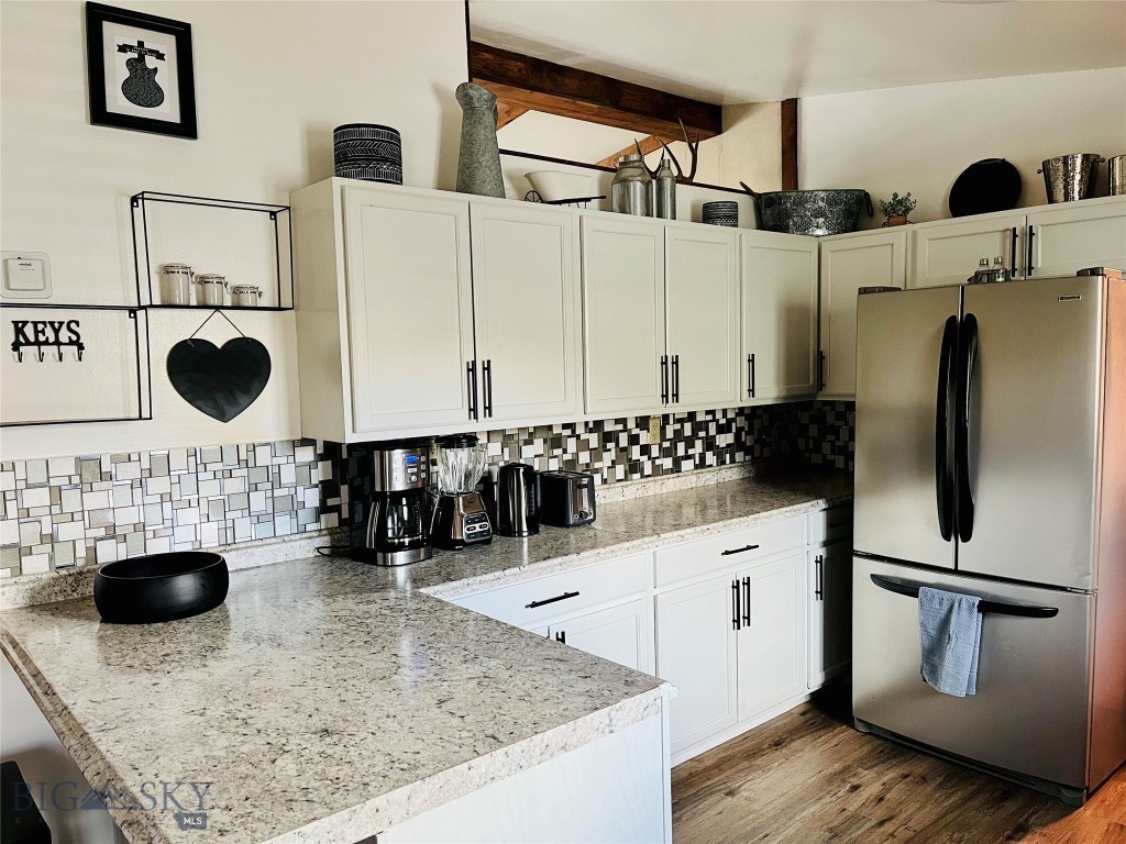 5 Aquila Lane, Emigrant MT 59027