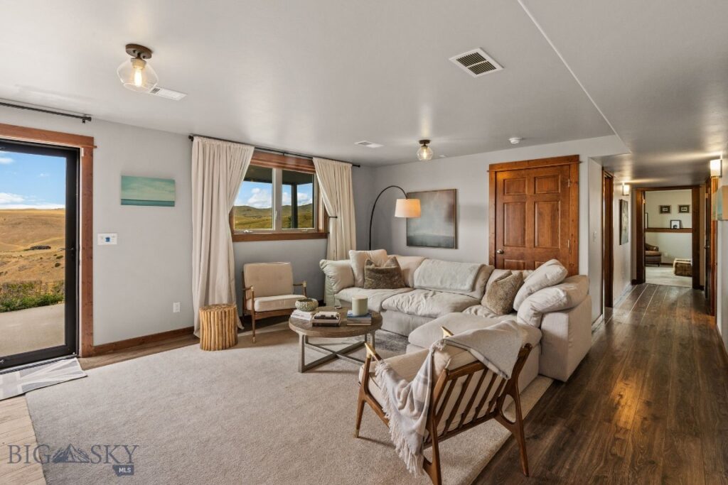 500 Prickly Pear, Manhattan MT 59741