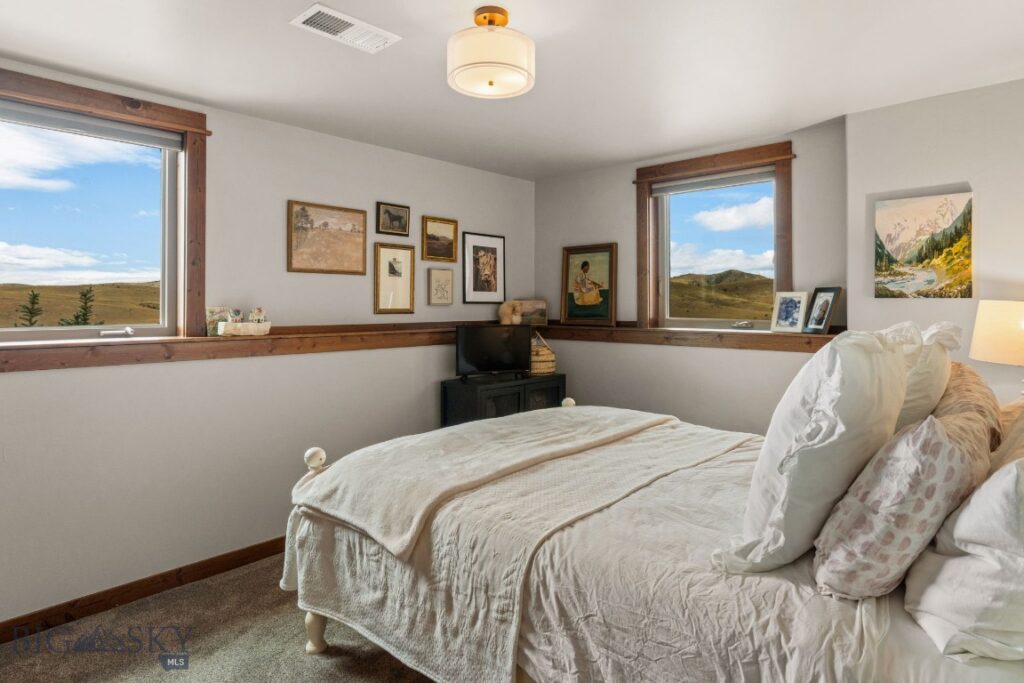 500 Prickly Pear, Manhattan MT 59741
