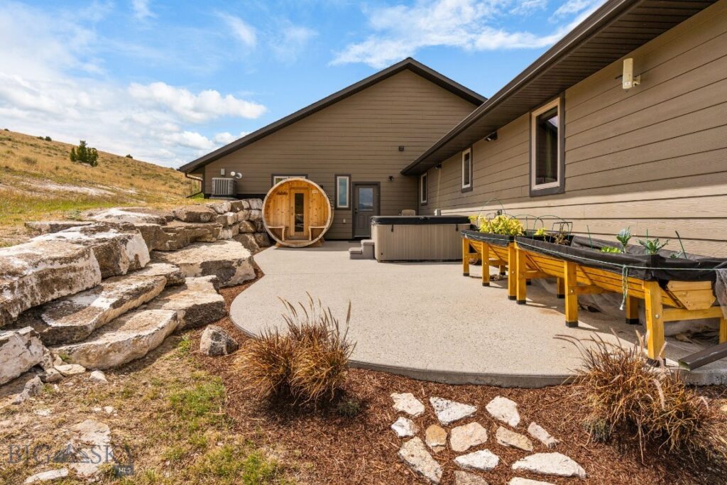 500 Prickly Pear, Manhattan MT 59741