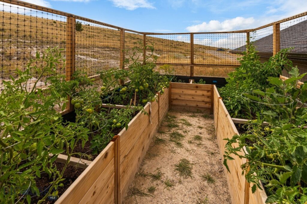 500 Prickly Pear, Manhattan MT 59741