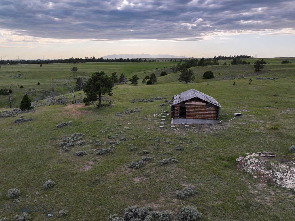 504 Stephens HIll Road, Reed Point MT 59069
