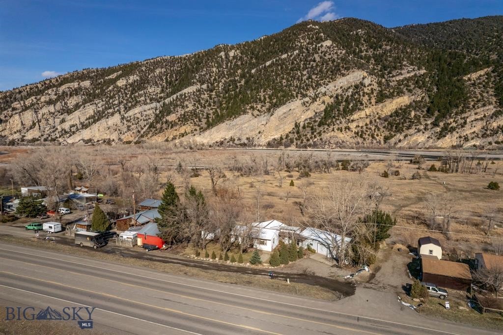 5042 US Highway 89 S, Livingston MT 59047