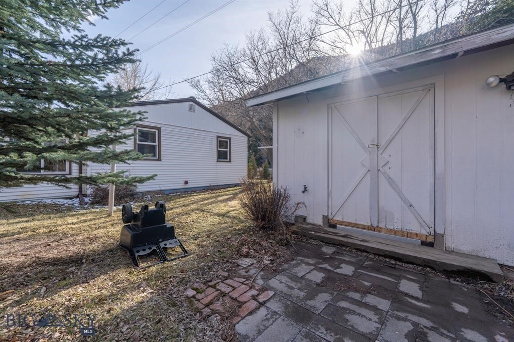 5042 US Highway 89 S, Livingston MT 59047