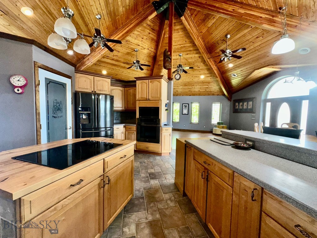 505 Fifth Avenue W, Ryegate MT 59074