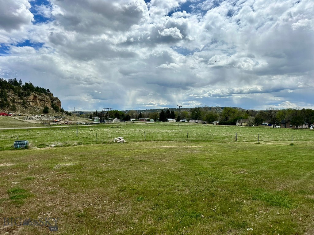 505 Fifth Avenue W, Ryegate MT 59074