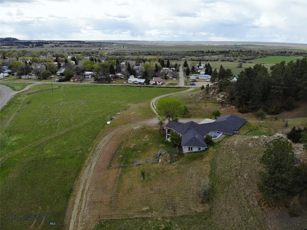 505 Fifth Avenue W, Ryegate MT 59074