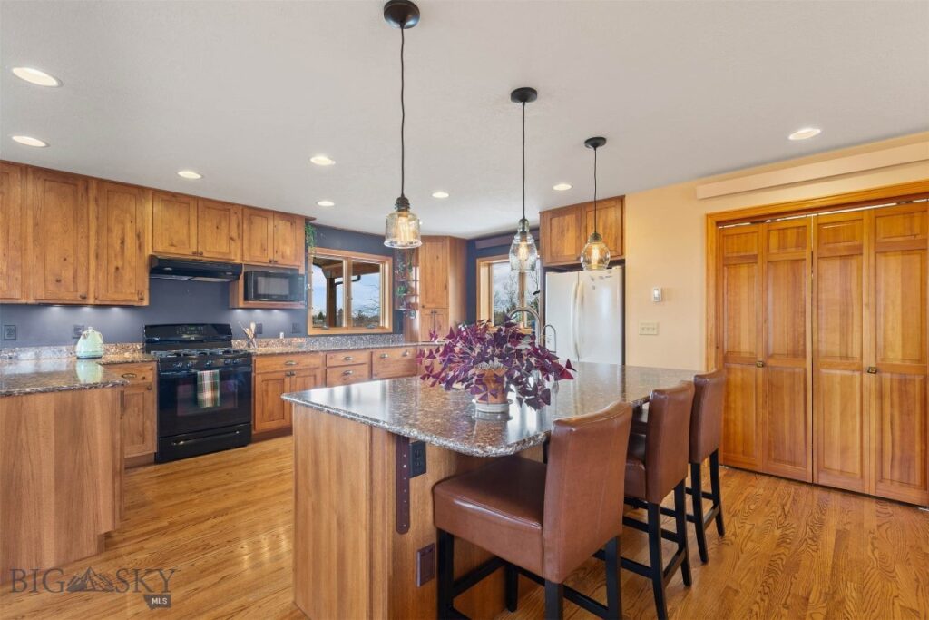 51 Schutz Lane, Bozeman MT 59718