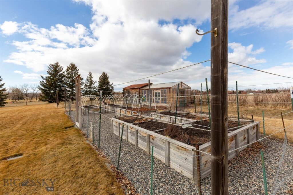 51 Schutz Lane, Bozeman MT 59718