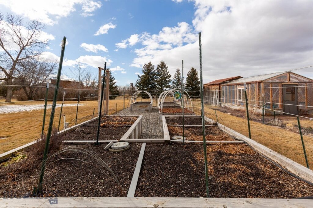 51 Schutz Lane, Bozeman MT 59718