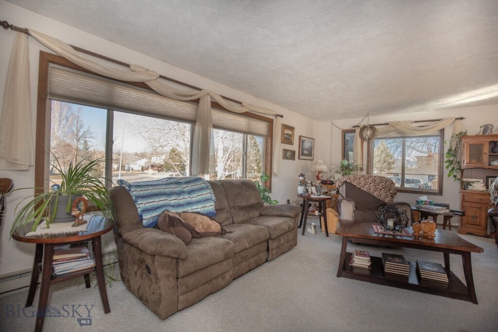 510 E Fulton Avenue, Manhattan MT 59741