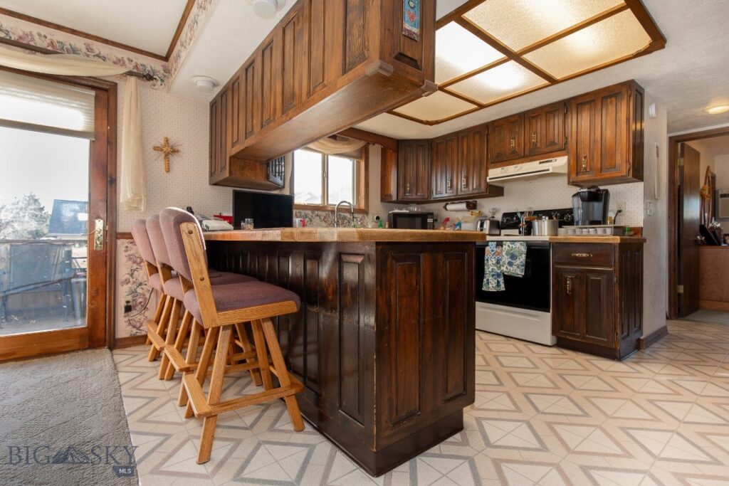 510 E Fulton Avenue, Manhattan MT 59741