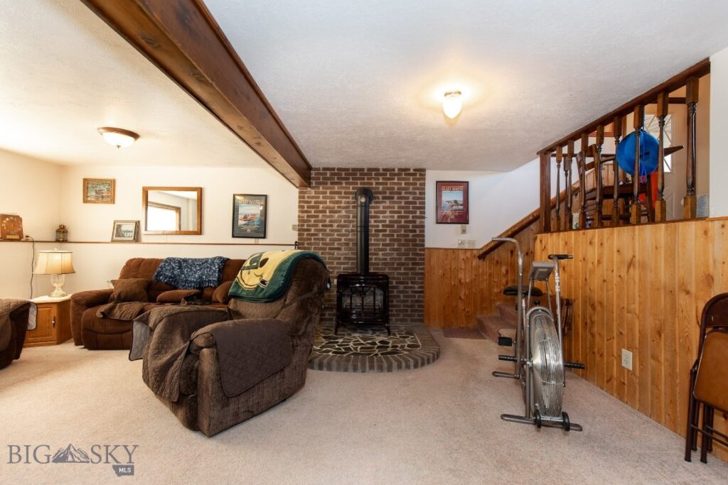 510 E Fulton Avenue, Manhattan MT 59741