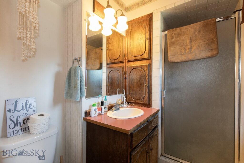 510 E Fulton Avenue, Manhattan MT 59741