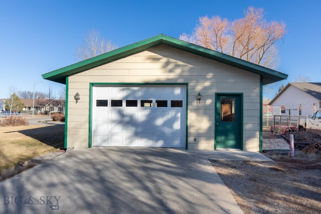 510 E Fulton Avenue, Manhattan MT 59741