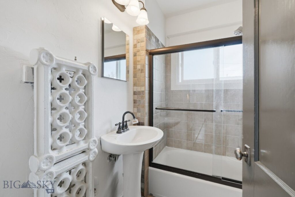 515 E Callender Street, Livingston MT 59047