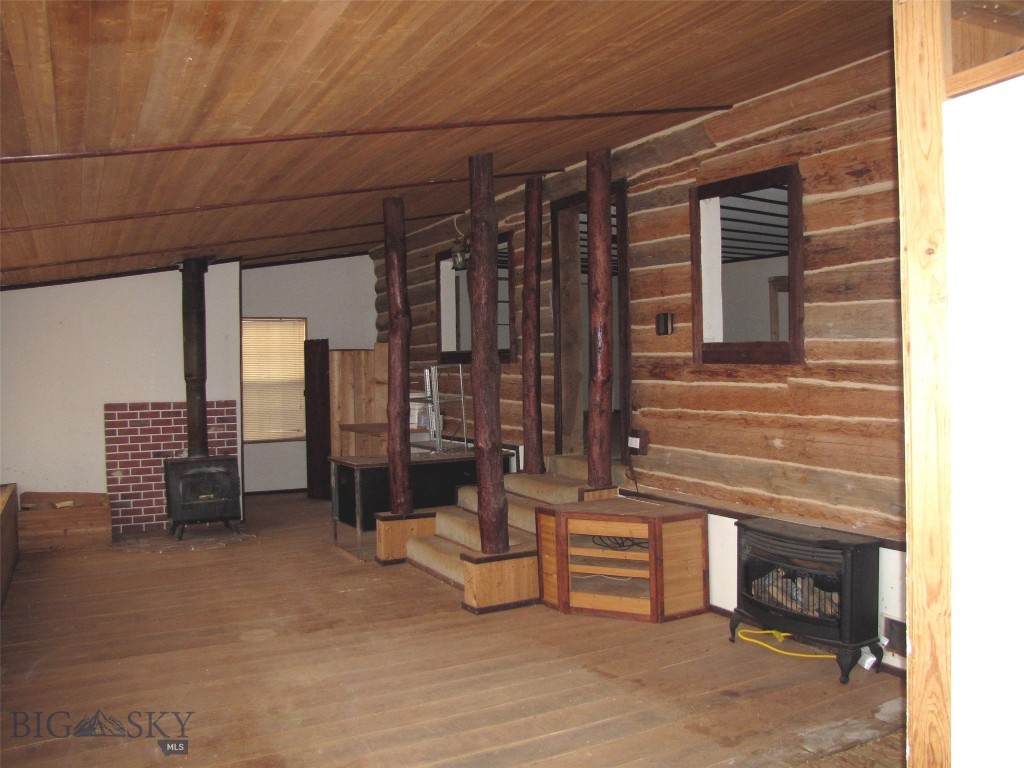517 Deadman Creek Road, Bridger MT 59014