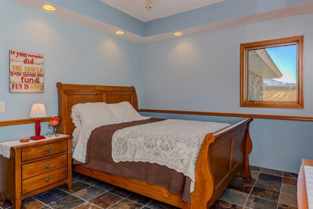 52 Eastep Lane, Livingston MT 59047