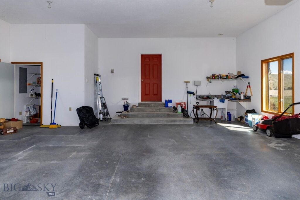 52 Eastep Lane, Livingston MT 59047