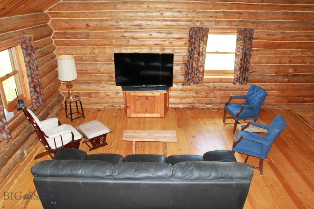 524 Grizzly Meadow Road, Emigrant MT 59027