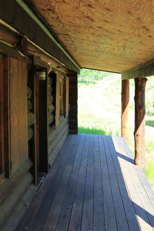 524 Grizzly Meadow Road, Emigrant MT 59027