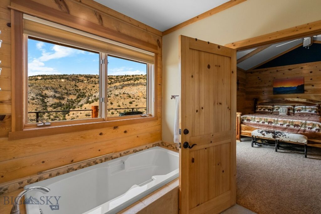 531 Mossy Rock Lane, Manhattan MT 59741