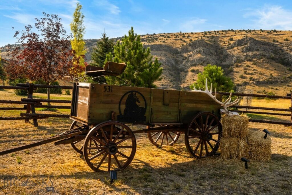 531 Mossy Rock Lane, Manhattan MT 59741