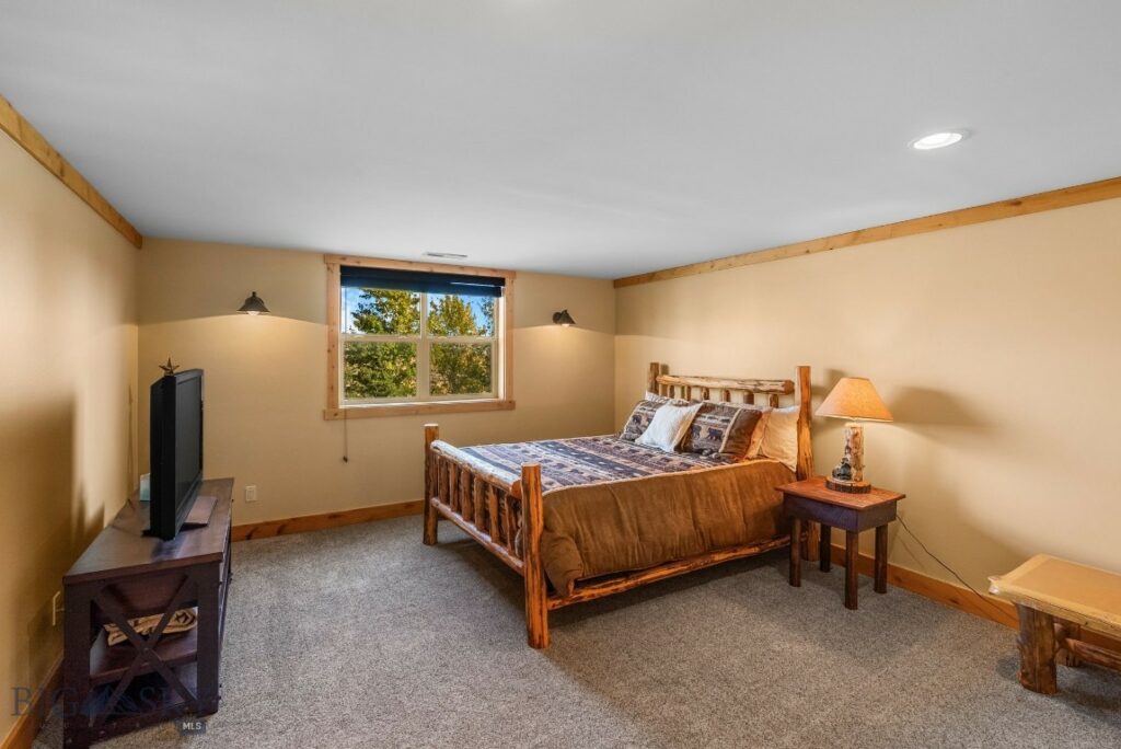 531 Mossy Rock Lane, Manhattan MT 59741