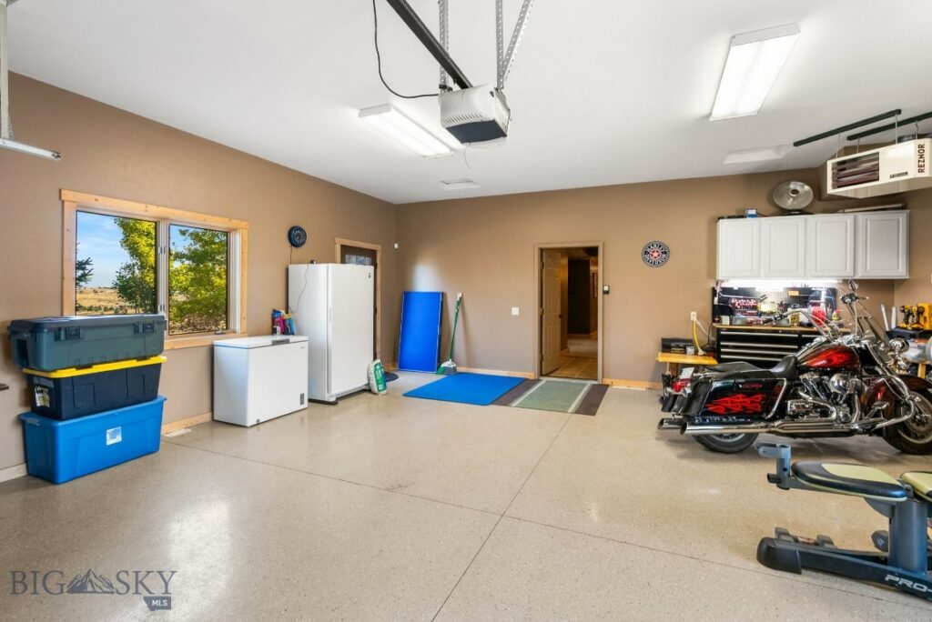 531 Mossy Rock Lane, Manhattan MT 59741