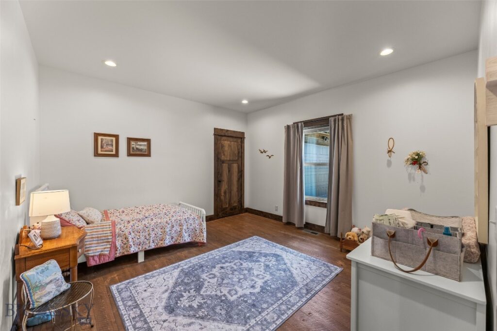 54 Antelope Butte Road, Livingston MT 59047