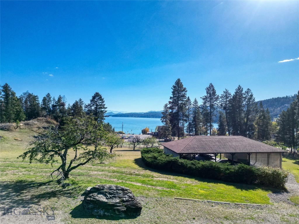 5463 US Highway 93 S, Somers MT 59932