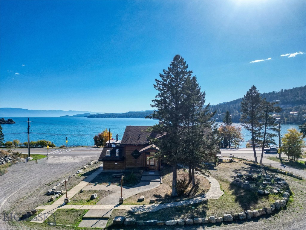 5463 US Highway 93 S, Somers MT 59932