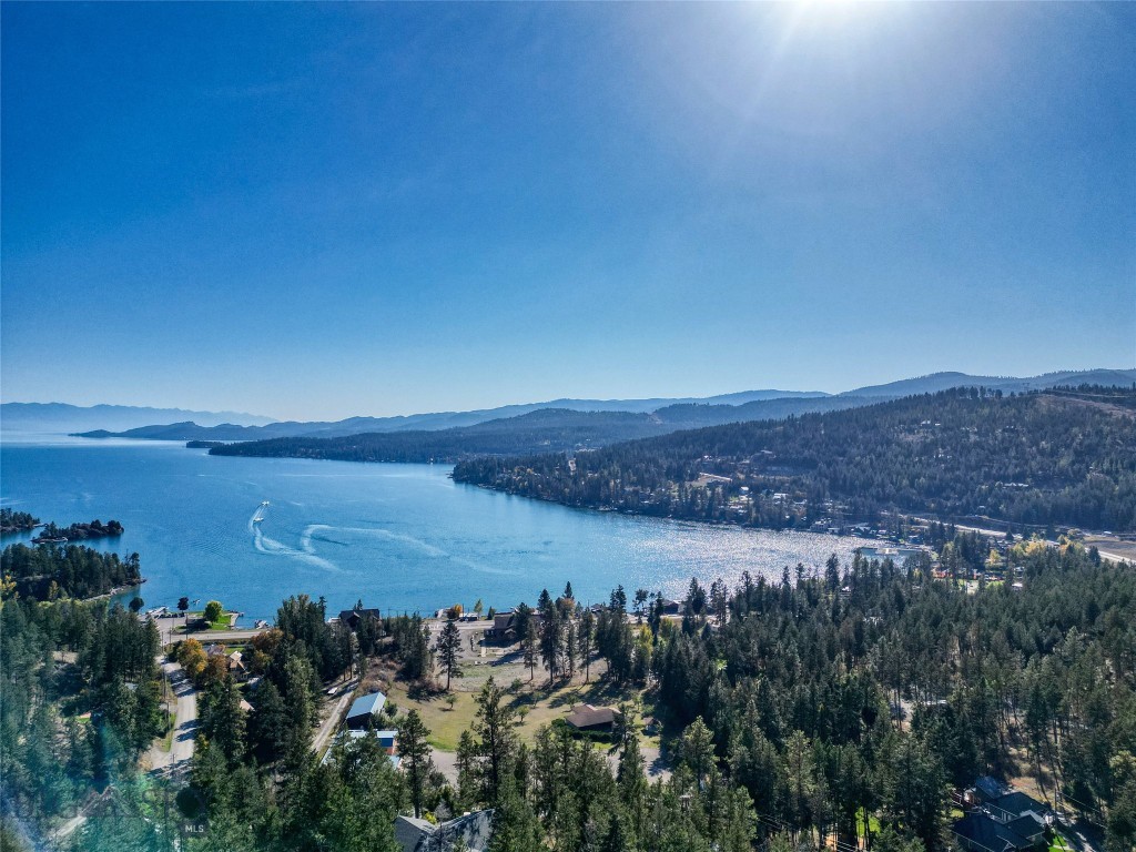 5463 US Highway 93 S, Somers MT 59932