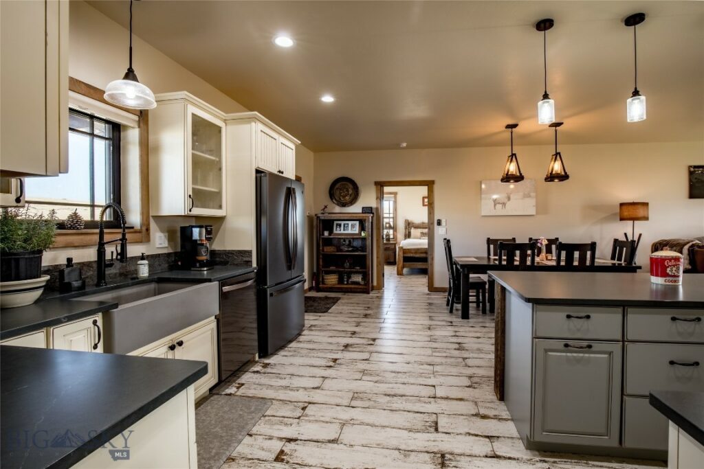 55 Vigilante Lane, Sheridan MT 59749