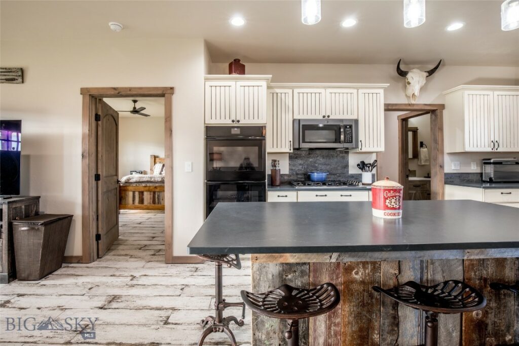 55 Vigilante Lane, Sheridan MT 59749