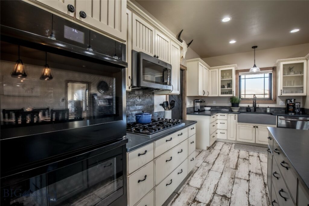 55 Vigilante Lane, Sheridan MT 59749