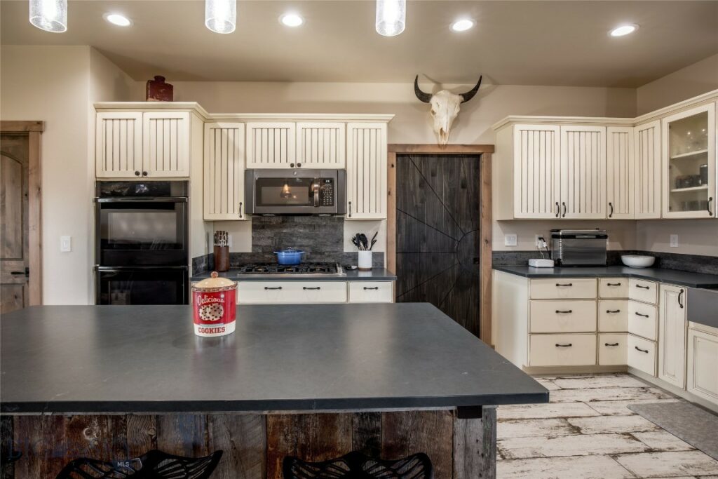 55 Vigilante Lane, Sheridan MT 59749