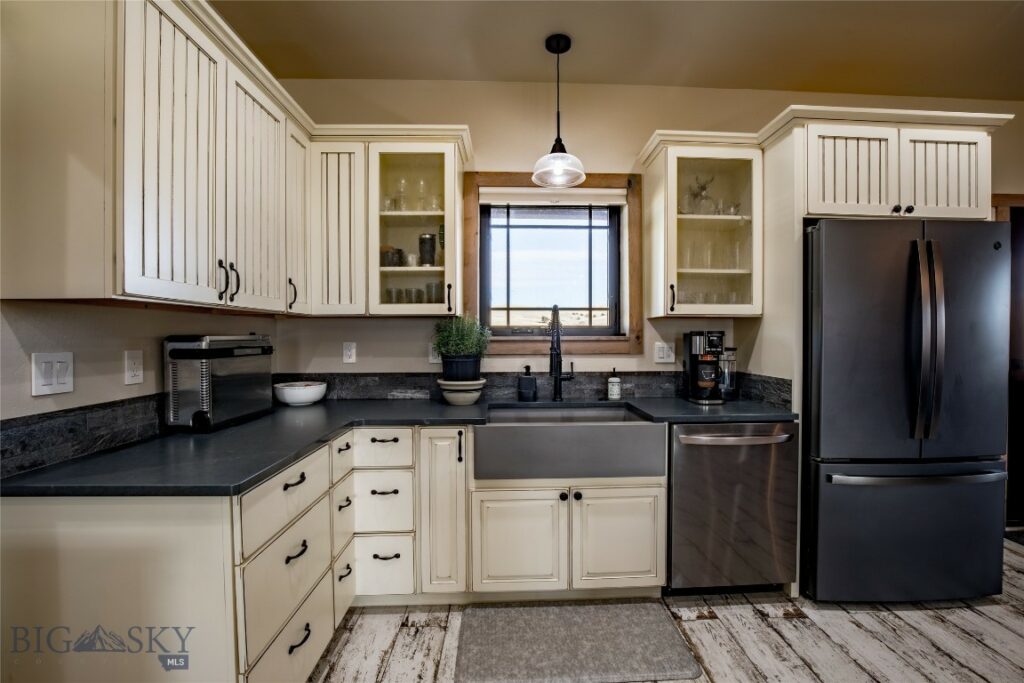 55 Vigilante Lane, Sheridan MT 59749