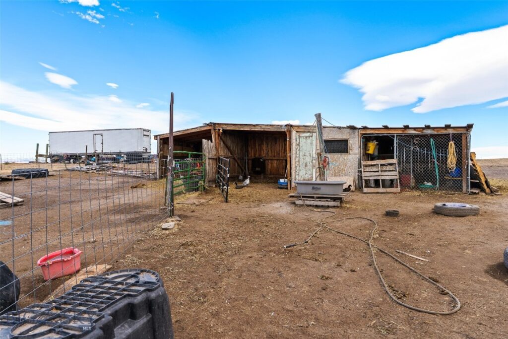 56 Spannering, Big Timber MT 59011