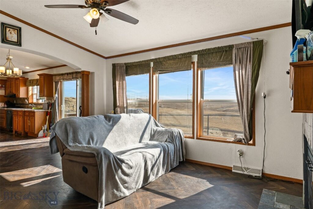 56 Spannering, Big Timber MT 59011