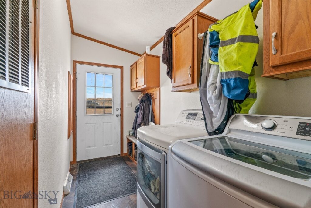 56 Spannering, Big Timber MT 59011