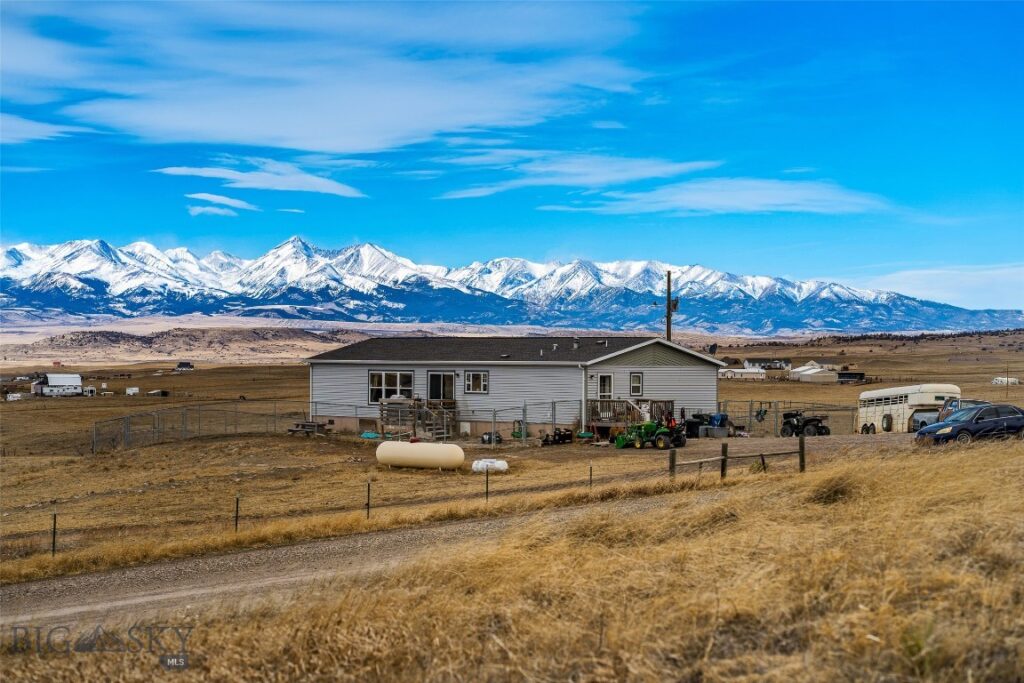 56 Spannering, Big Timber MT 59011