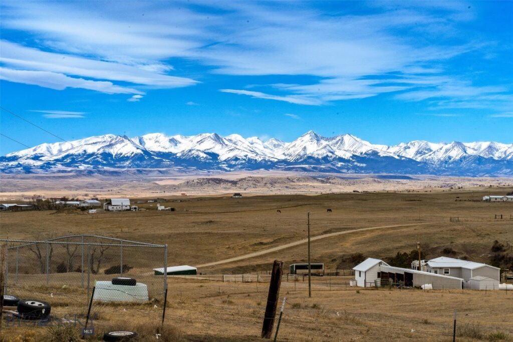 56 Spannering, Big Timber MT 59011