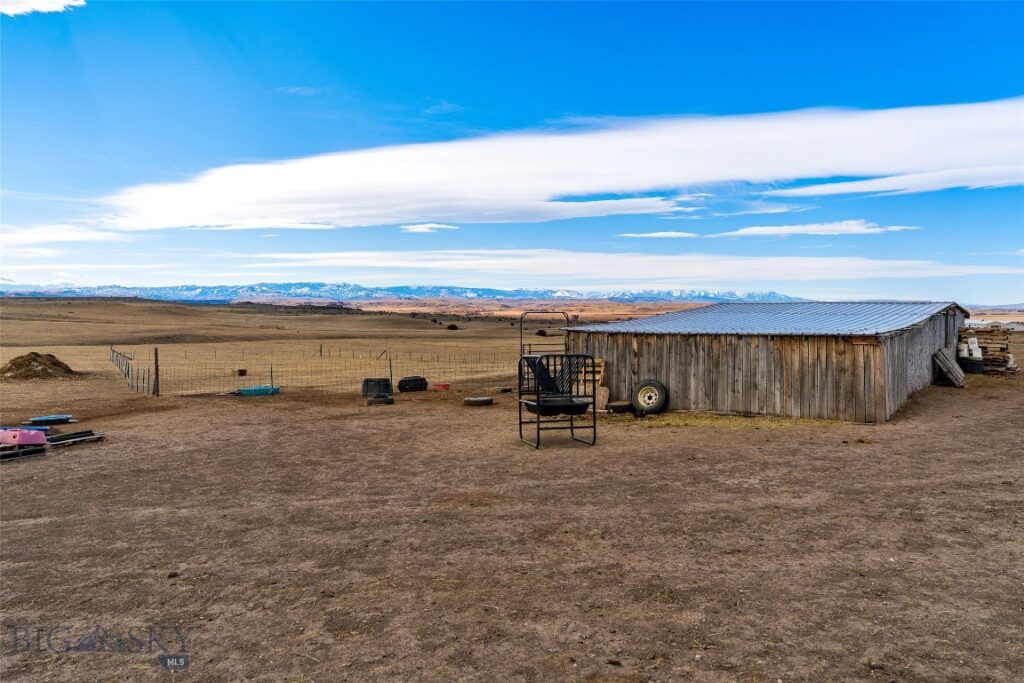 56 Spannering, Big Timber MT 59011