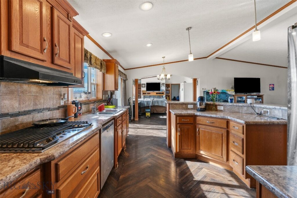 56 Spannering, Big Timber MT 59011